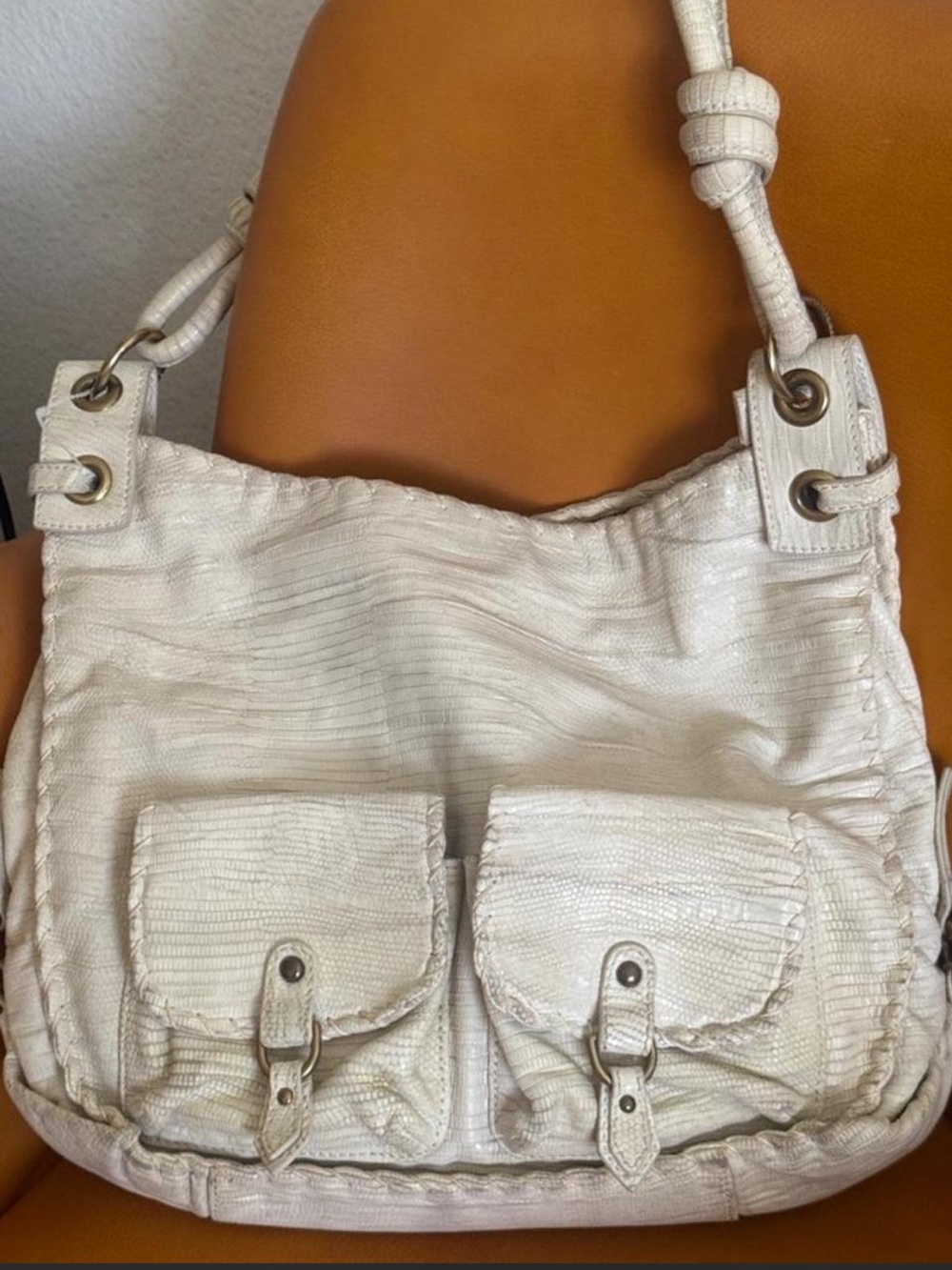 ✨ VINTAGE ISABELLA FIORE CARGO SHOULDER BAG